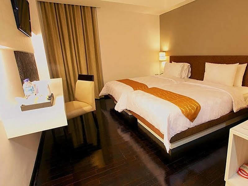Luxury Malioboro Hotel Yogyakarta Exteriér fotografie